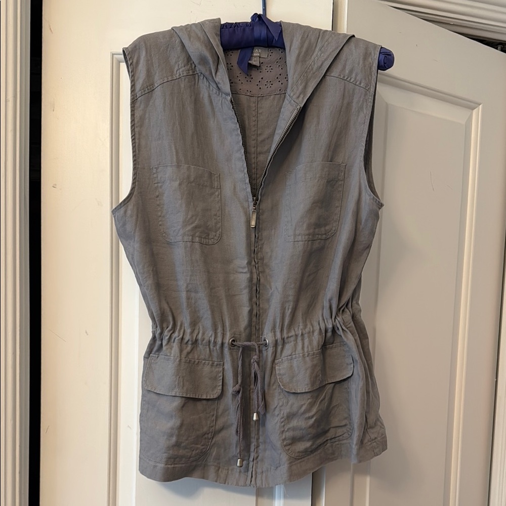 Gray Sleeveless Hooded Vest